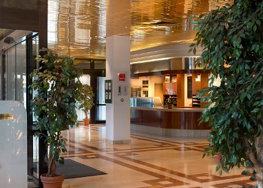 Wyndham Garden Düsseldorf Mettmann: Lobby