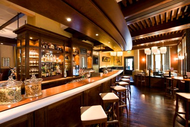 Steigenberger Hotel Remarque: Bar/Lounge