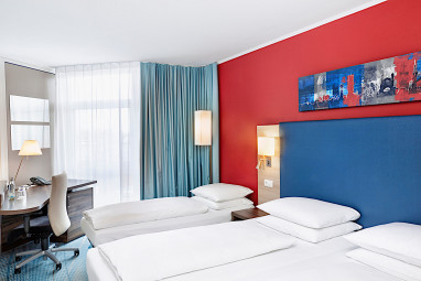 H+ Hotel Köln Brühl by Revo: Zimmer