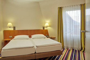 H+ Hotel Köln Hürth by Revo: Zimmer