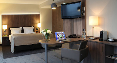 Lindner Hotel Köln Am Dom - part of JdV by Hyatt: Zimmer