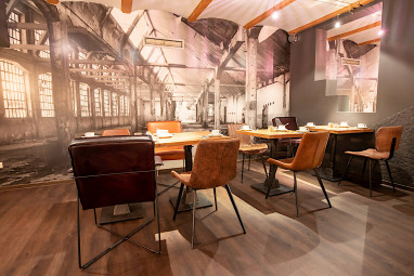 B&K Hotels: Restaurant