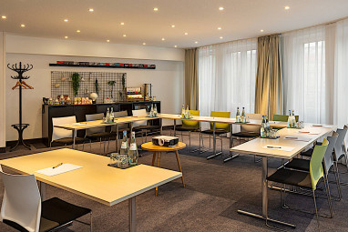 Vienna House Easy by Wyndham Leipzig  by Revo: Tagungsraum