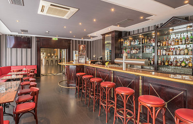 Holiday Inn München-Unterhaching: Bar/Lounge