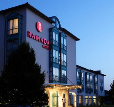 RAMADA Hotel Limes Thermen Aalen: Außenansicht