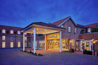 Courtyard by Marriott Schwerin: Außenansicht