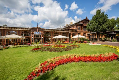 Historisches Herrenkrug Parkhotel: Außenansicht