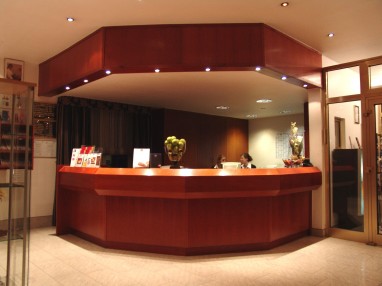 Holiday Inn - the niu Stream Mönchengladbach: Außenansicht