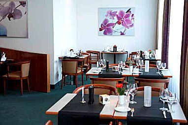 DORMERO Airport Hotel Dresden: Restaurant