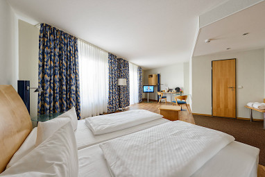 AMEDIA Hotel Dresden Elbpromenade by Revo: Zimmer