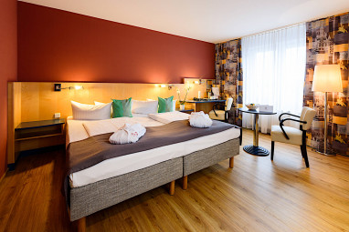AMEDIA Hotel Dresden Elbpromenade by Revo: Zimmer