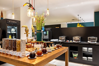 Vienna House Easy by Wyndham Berlin Prenzlauer Berg by Revo: Restaurant