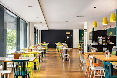 Vienna House Easy by Wyndham Berlin Prenzlauer Berg by Revo: Restaurant