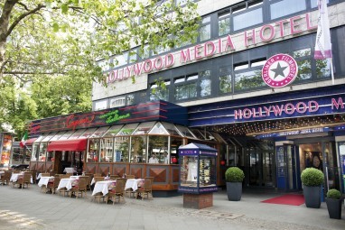 Hollywood Media Hotel: Außenansicht