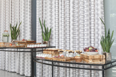 Sheraton Berlin Grand Hotel Esplanade: Restaurant