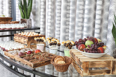 Sheraton Berlin Grand Hotel Esplanade: Restaurant