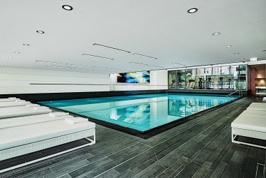Pullman Berlin Schweizerhof by Revo: Pool