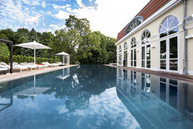 SCHLOSS Fleesensee: Pool