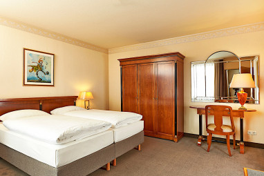 H+ Hotel Hannover by Revo: Zimmer