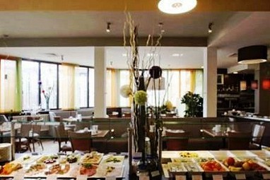 BEST WESTERN Hotel Ambassador International: Restaurant