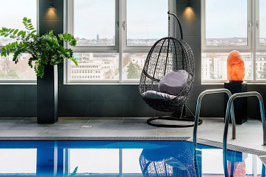 PLAZA Premium Darmstadt: Pool