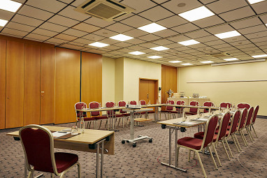 H+ Hotel Darmstadt by Revo: Tagungsraum