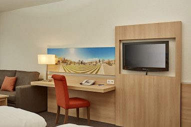 H+ Hotel Darmstadt by Revo: Zimmer