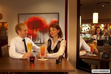 RAMADA Hotel Darmstadt: Bar/Lounge