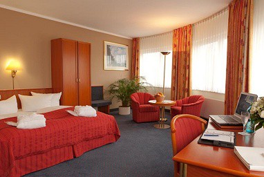 RAMADA Hotel Darmstadt: Zimmer