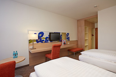 H+ Hotel Wiesbaden Niedernhausen by Revo: Zimmer