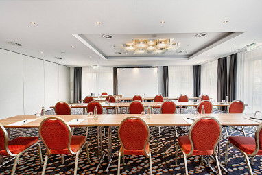 H+ Hotel Frankfurt Airport West: Tagungsraum