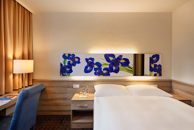 H+ Hotel Frankfurt Airport West: Zimmer