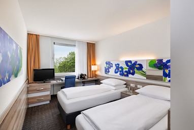 H+ Hotel Frankfurt Airport West: Zimmer