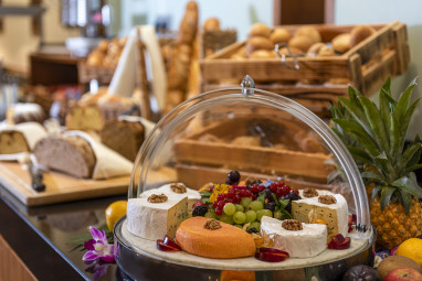 Dorint Main Taunus Zentrum Frankfurt/Sulzbach by Revo: Restaurant