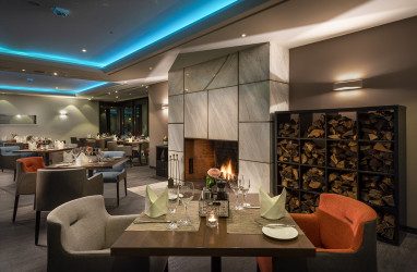 Dorint Main Taunus Zentrum Frankfurt/Sulzbach by Revo: Restaurant