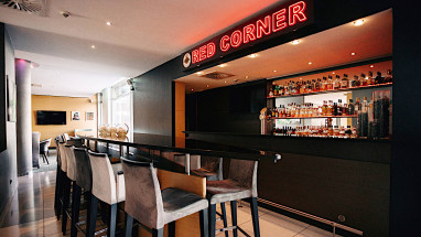 Ramada by Wyndham Essen: Bar/Lounge