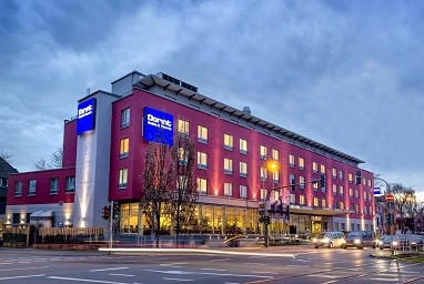Dorint Hotel Köln Junkersdorf : Außenansicht