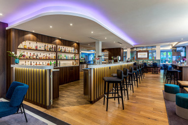 Courtyard by Marriott Hamburg Airport: Bar/Lounge