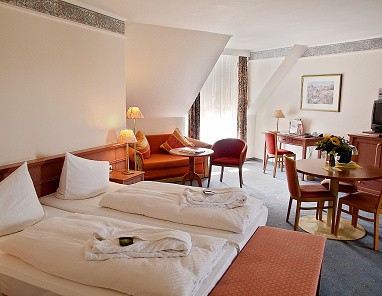 Tagungszentrum Gunzenhausen / Parkhotel Altmühltal: Zimmer