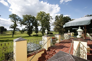 Landhotel Schloss Teschow: Außenansicht