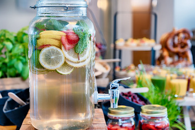 WELCOME HOTEL WESEL: Restaurant