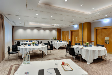 Park Inn by Radisson Berlin Alexanderplatz: Tagungsraum