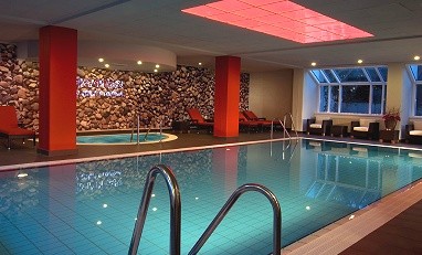 München Marriott Hotel: Pool