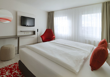 Ramada by Wyndham Dresden: Zimmer