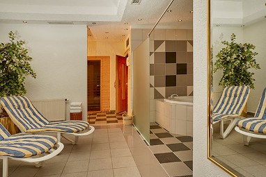 RAMADA Landhotel Nürnberg: Wellness/Spa