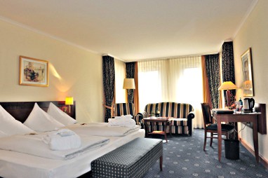 RAMADA PLAZA Berlin City Centre Hotel & Suites: Zimmer
