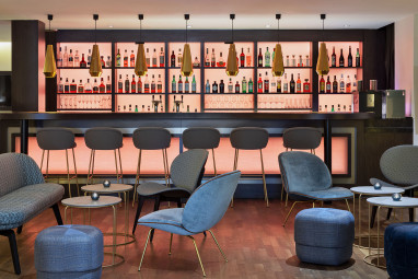 Courtyard by Marriott Wiesbaden-Nordenstadt: Bar/Lounge