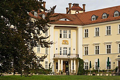 VCH-Hotel Schloss Lübbenau: Außenansicht