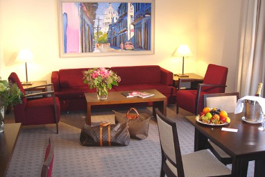 RAMADA Nürnberg Parkhotel: Suite