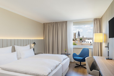NH Köln Altstadt: Zimmer
